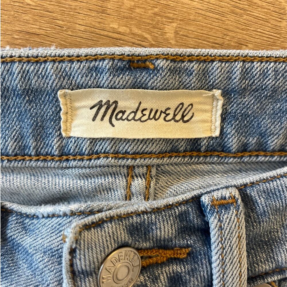 Madewell The Curvy Mom Jean Size 26 Light Wash Straight Distressed High Rise - Picture 3 of 8